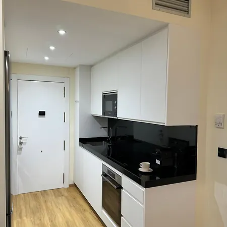 Slabonhome Serrallo Apartament *