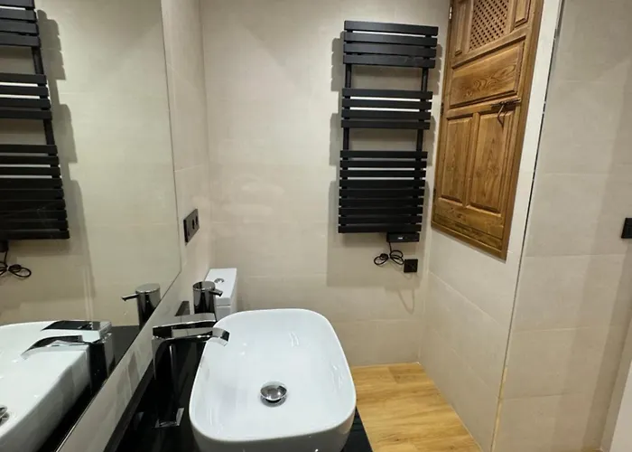 Slabonhome Serrallo דירה גרנדה